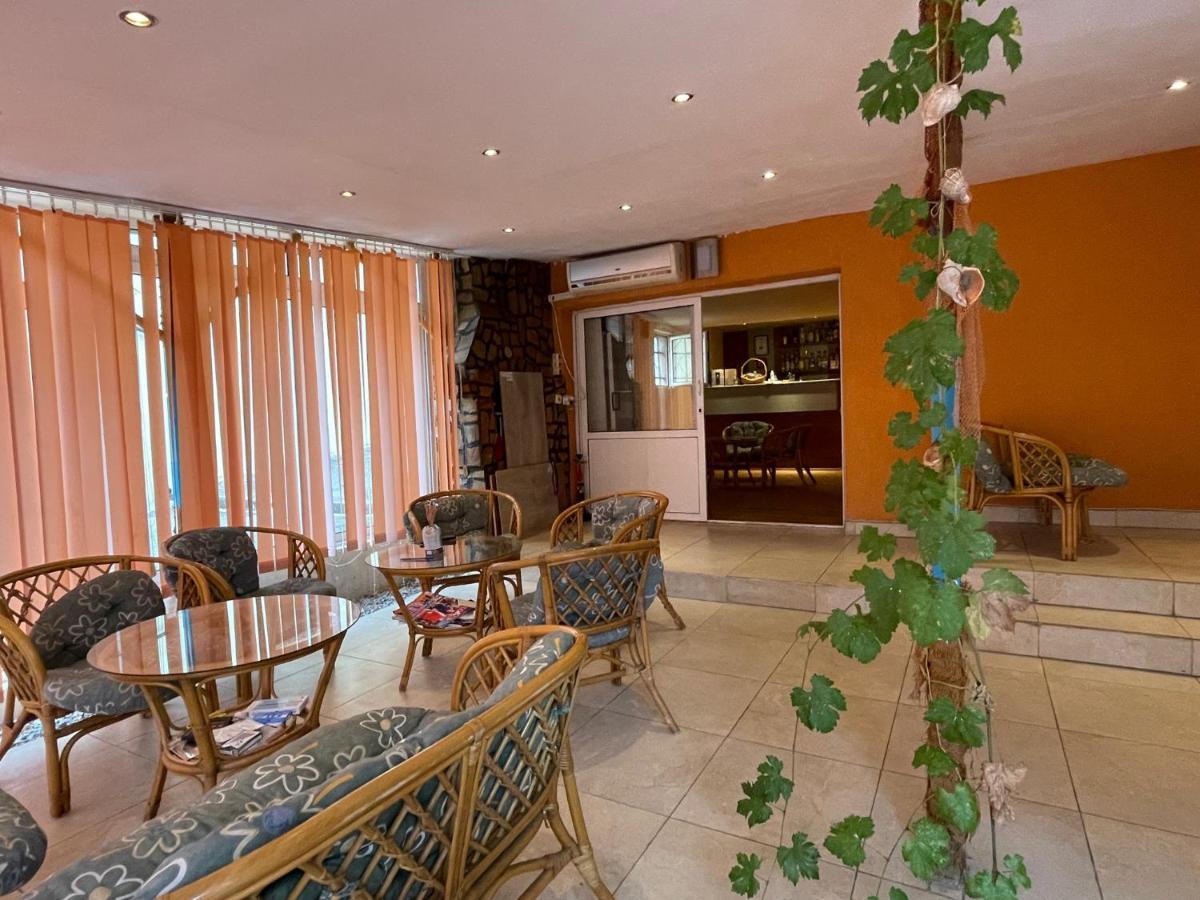 Orange House Hotel โซโซโปล ภายนอก รูปภาพ